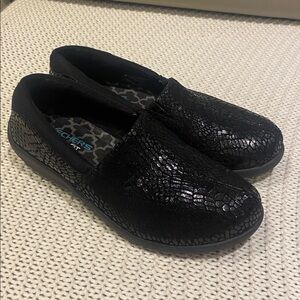sketchers relaxed feet ladies size 6.5